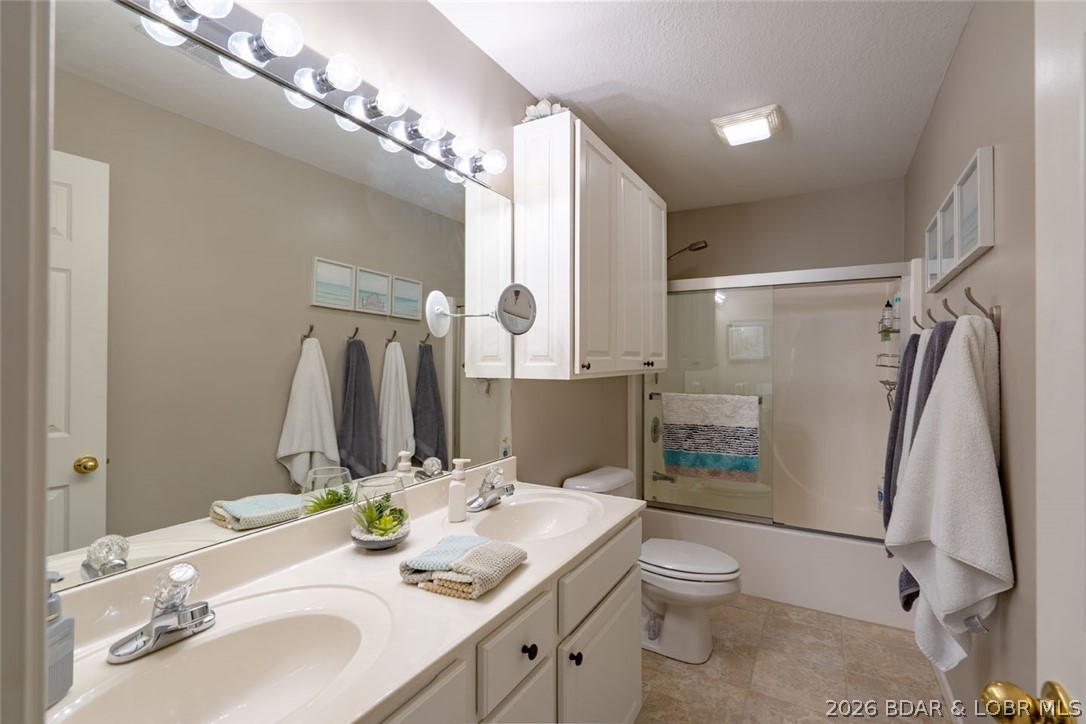 786 Pershing Drive 4c Property Photo 21