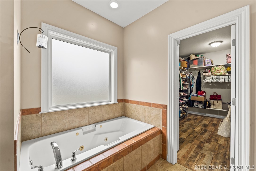311 Sarah Drive Property Photo 23