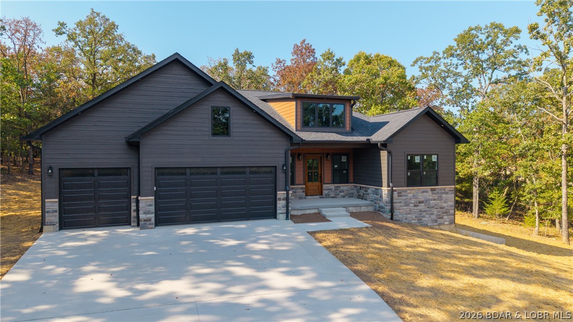 125 Spring Creek Drive Property Photo 1