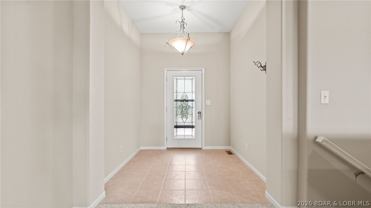 718 Buckingham Drive Property Photo 2