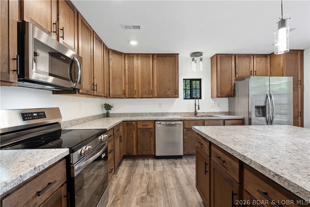21264 Lavender Road Property Photo 1