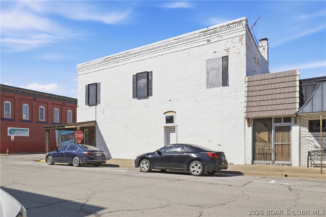 205 1st Street Property Photo 4