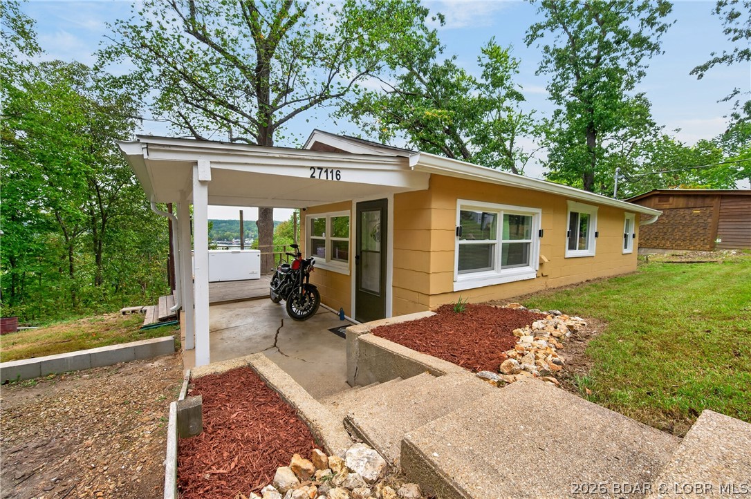 27116 Hard Rock Road Property Photo 1