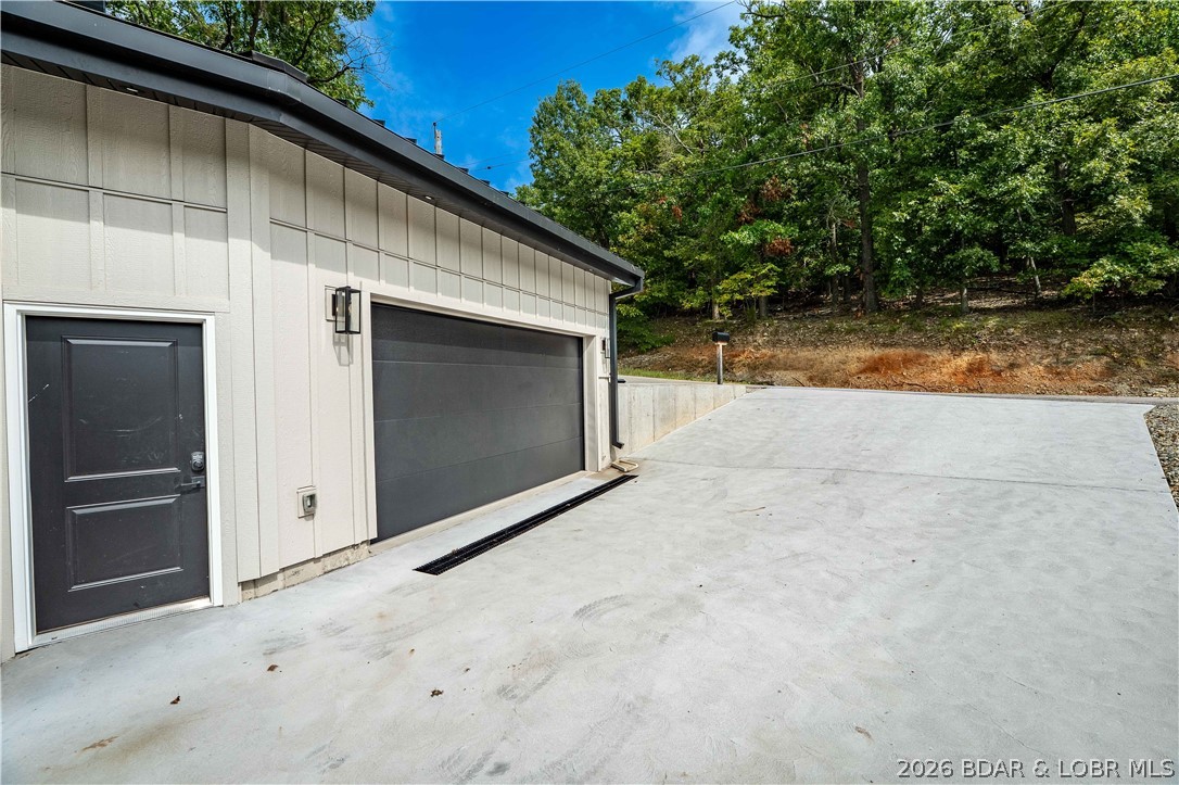 379 Comanche Road Property Photo 5