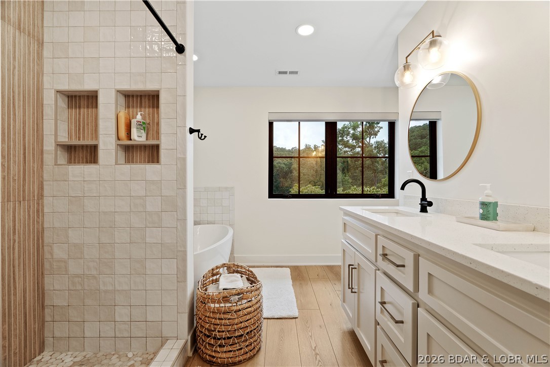 379 Comanche Road Property Photo 23