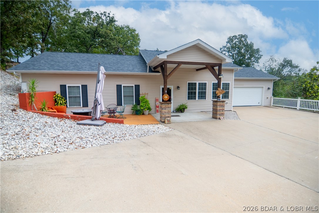 1127 Paradise Lane