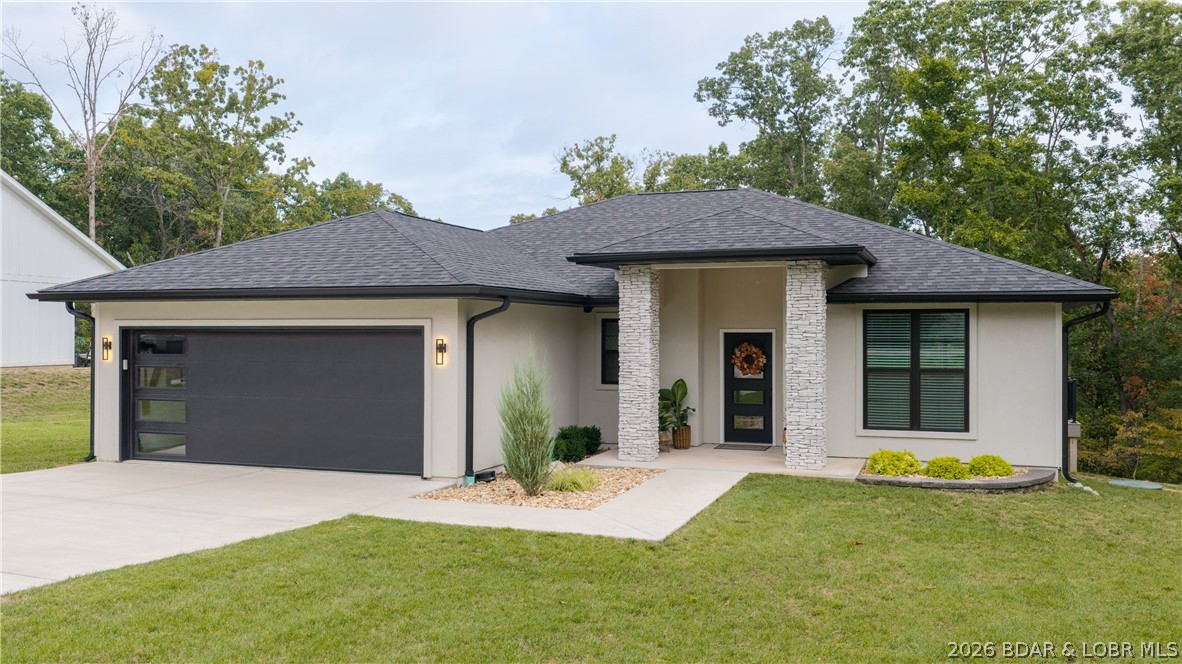 516 Grand Point Boulevard Property Photo 1