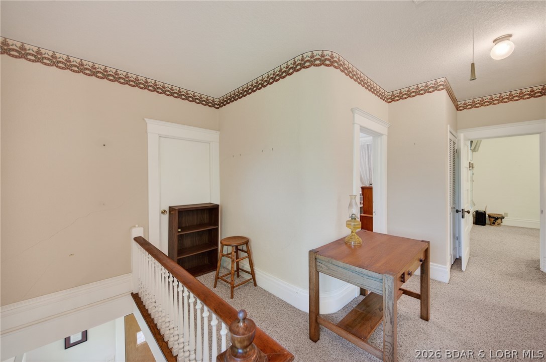 601 E Newton Street Property Photo 33