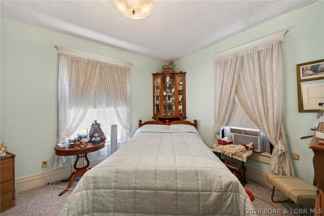 601 E Newton Street Property Photo 36