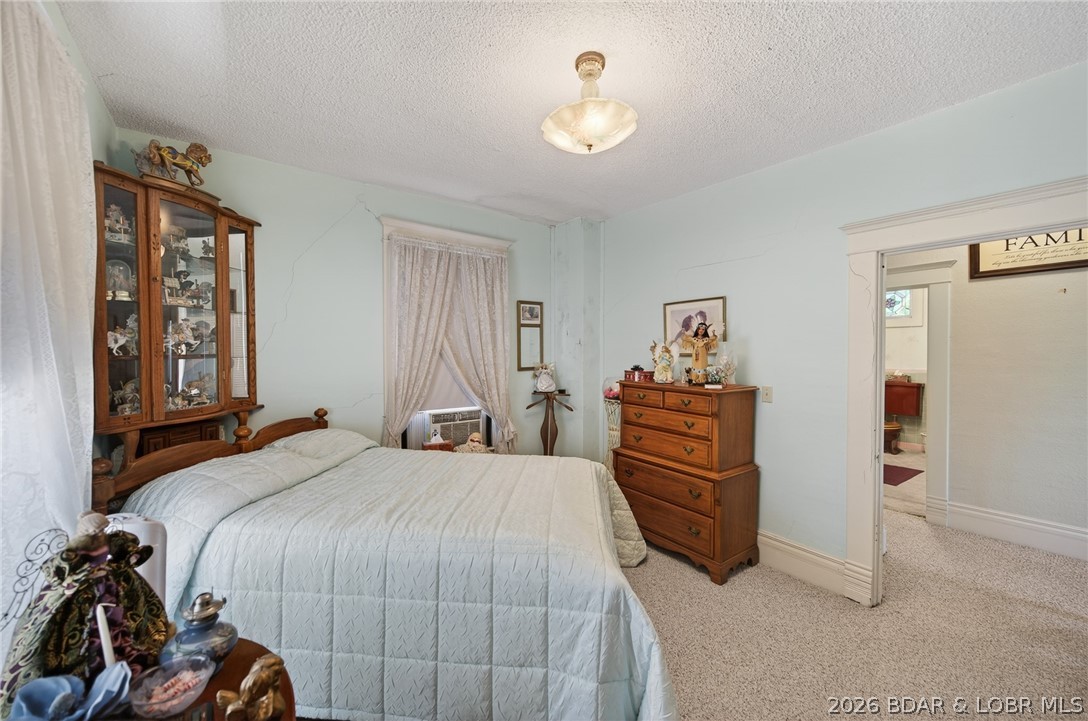 601 E Newton Street Property Photo 37