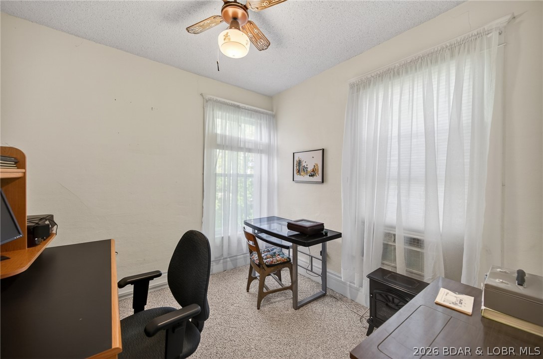601 E Newton Street Property Photo 39