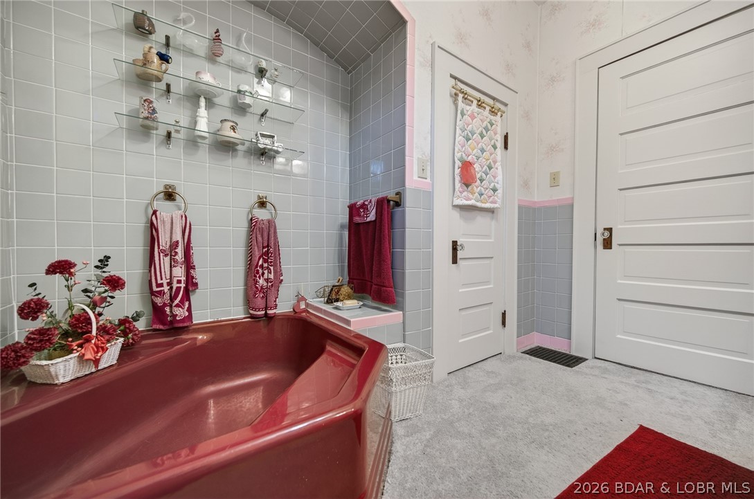 601 E Newton Street Property Photo 45