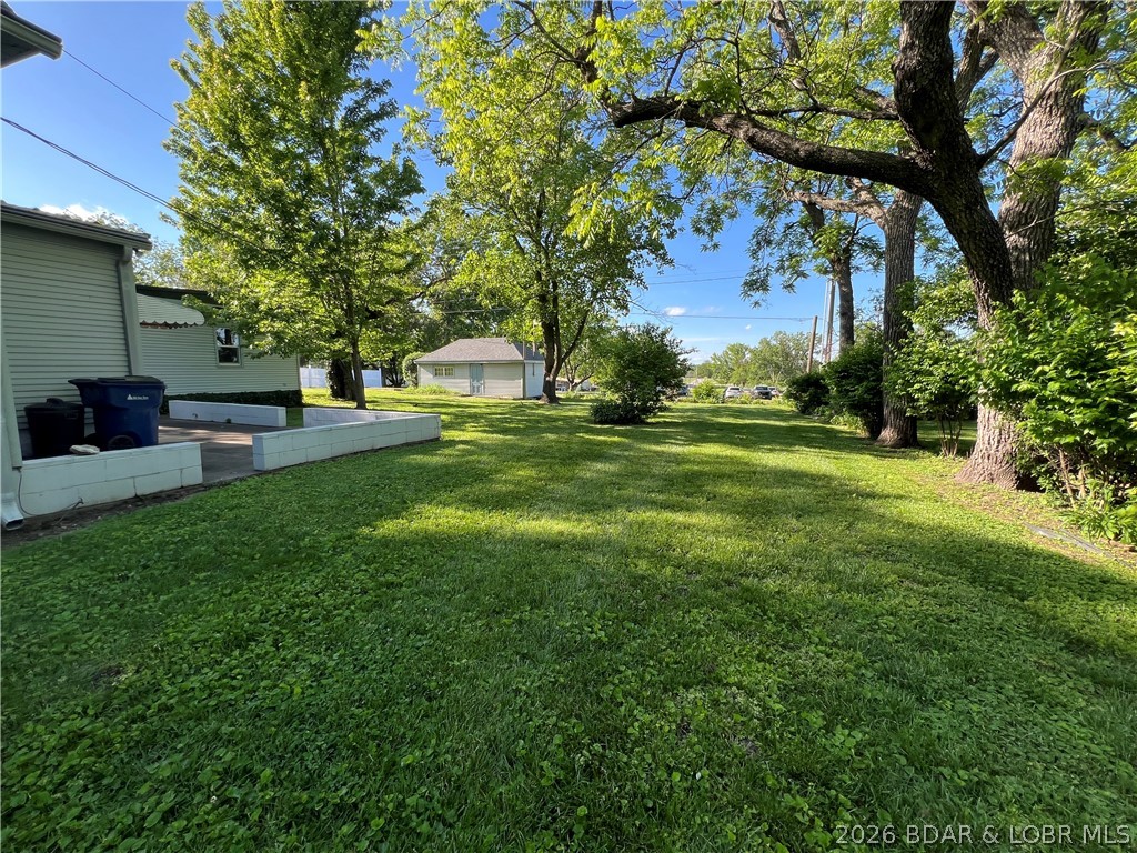 601 E Newton Street Property Photo 67