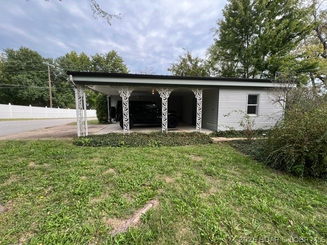 601 E Newton Street Property Photo 81