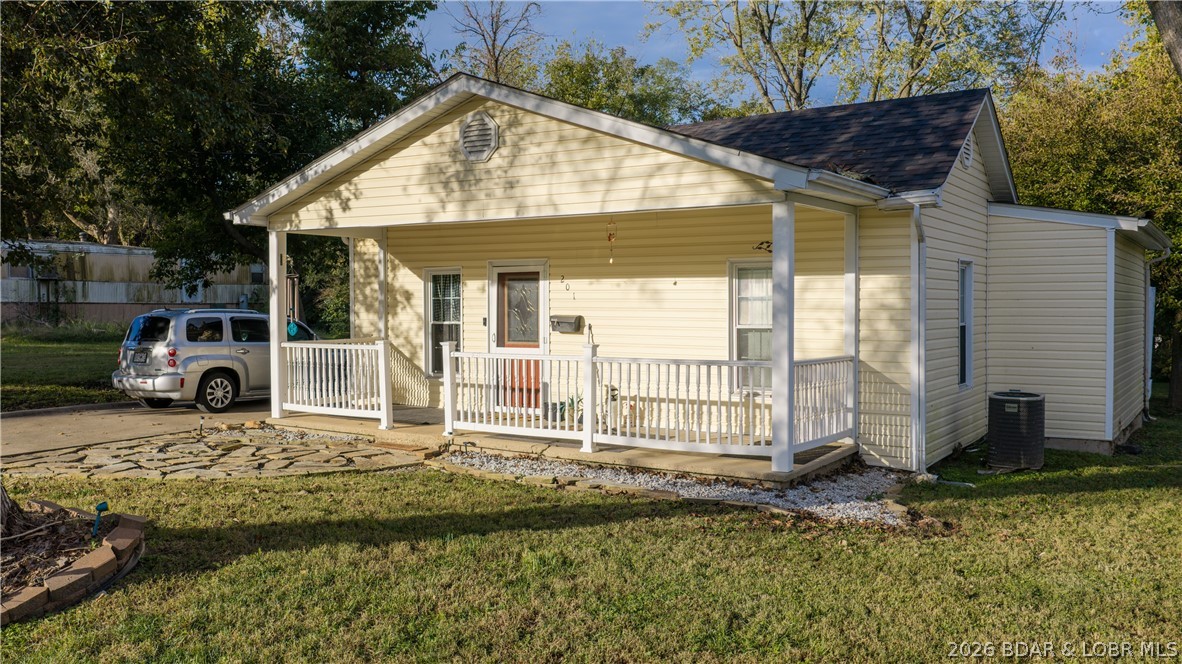 201 N Walnut Street Property Photo 1