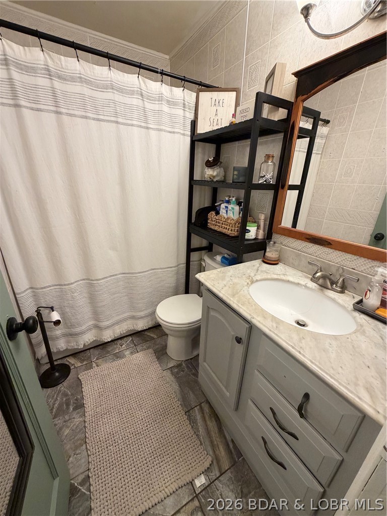 802 E 7th Street Property Photo 8