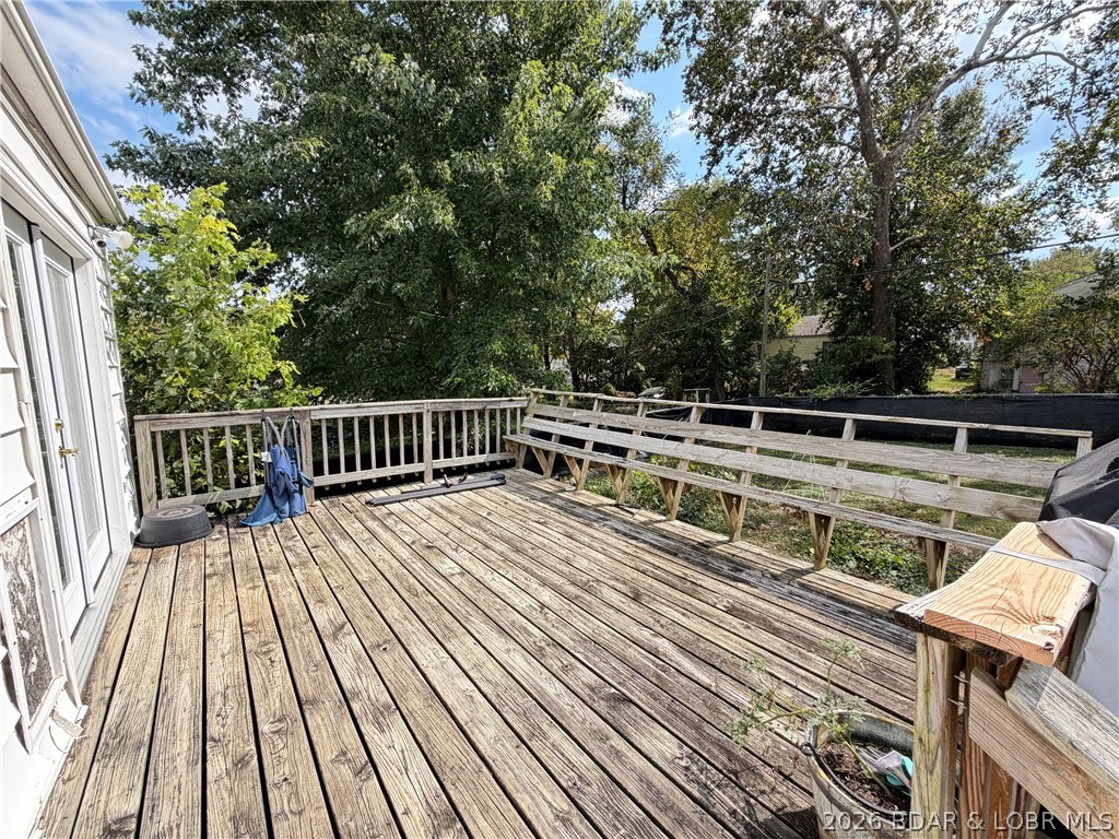 802 E 7th Street Property Photo 17
