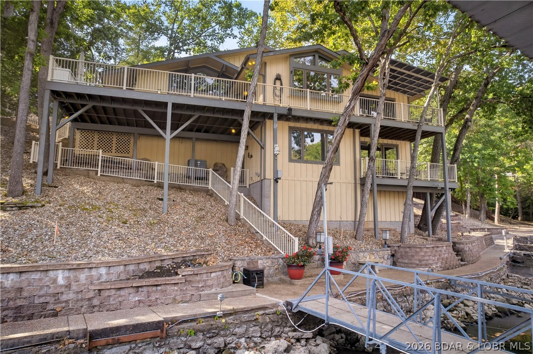 109 Hawk Circle Property Photo 4
