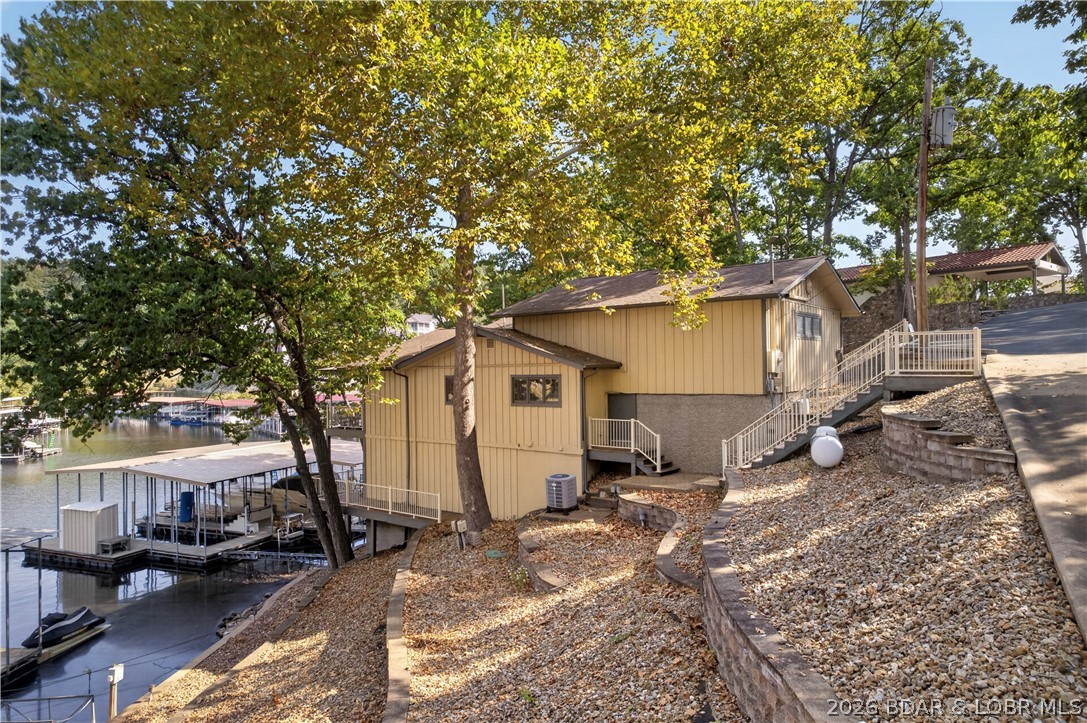 109 Hawk Circle Property Photo 6