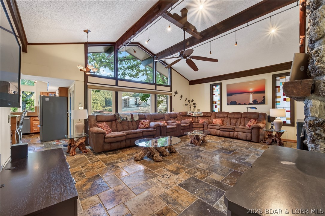 109 Hawk Circle Property Photo 7
