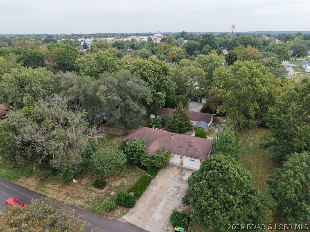 312 South Oak Street Property Photo 1