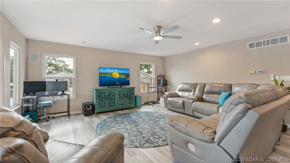 801 Applewood Drive Property Photo 11