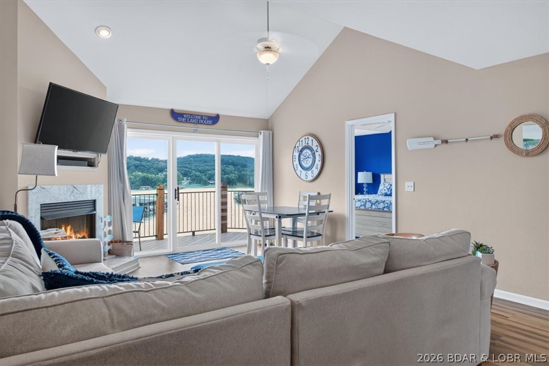 164 Cedar Glen Drive 4c Property Photo 4