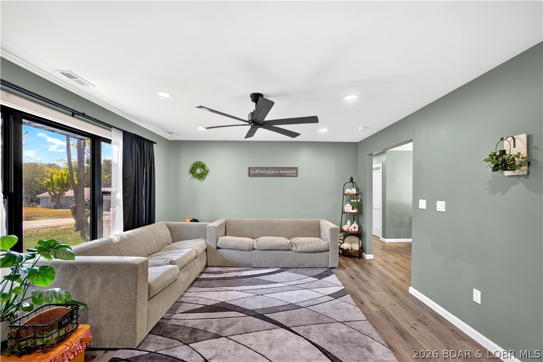 213 Flora Street Property Photo 1