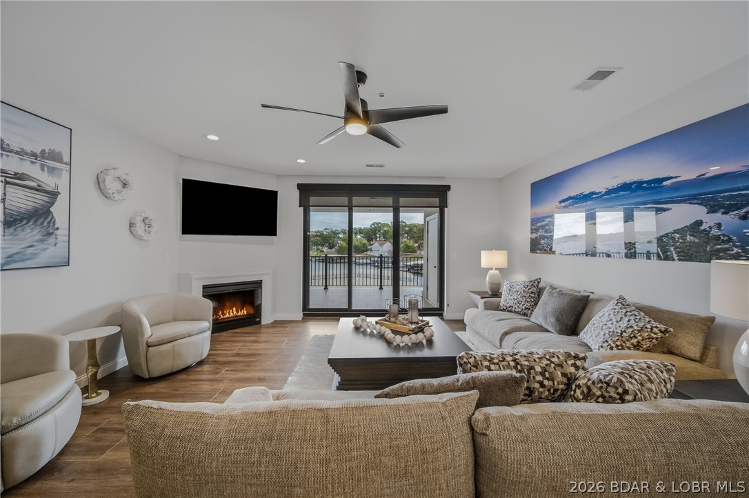 166 Captiva Drive 1f Property Photo 1