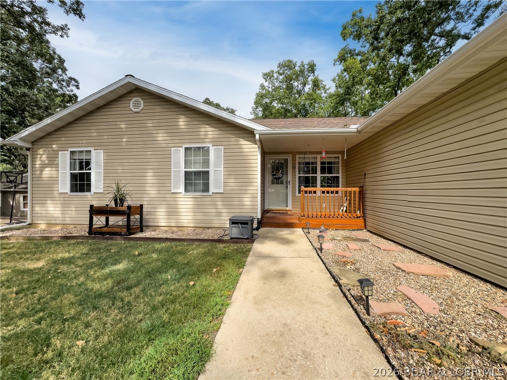 697 Panoramic Drive Property Photo 2