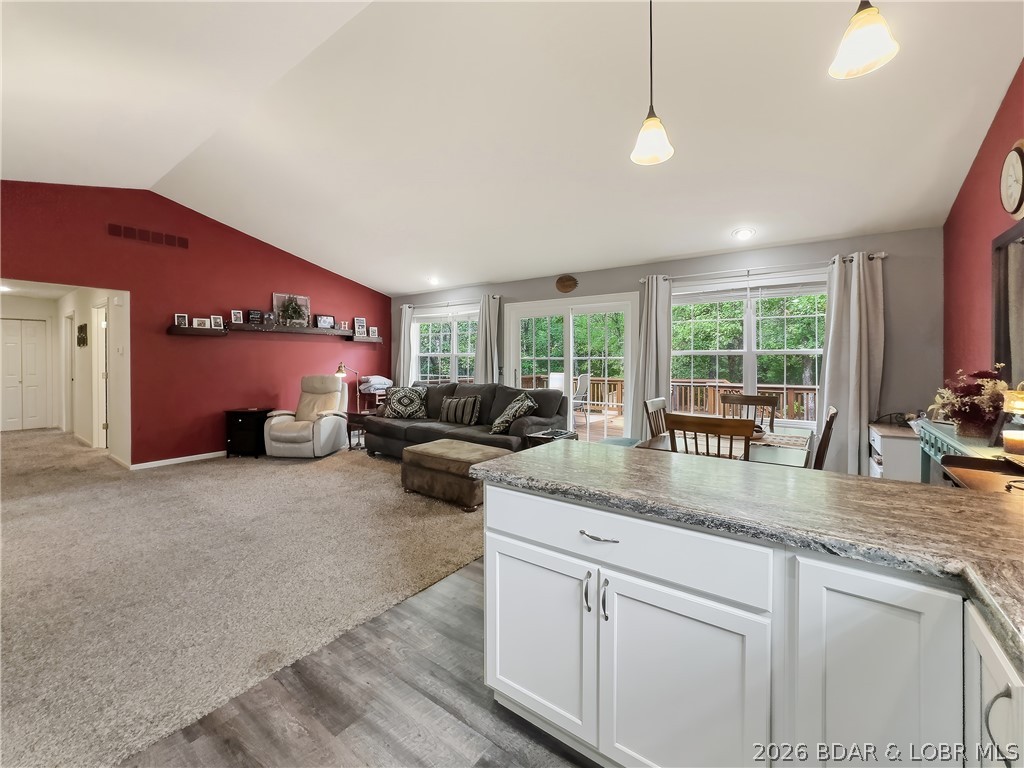 697 Panoramic Drive Property Photo 9