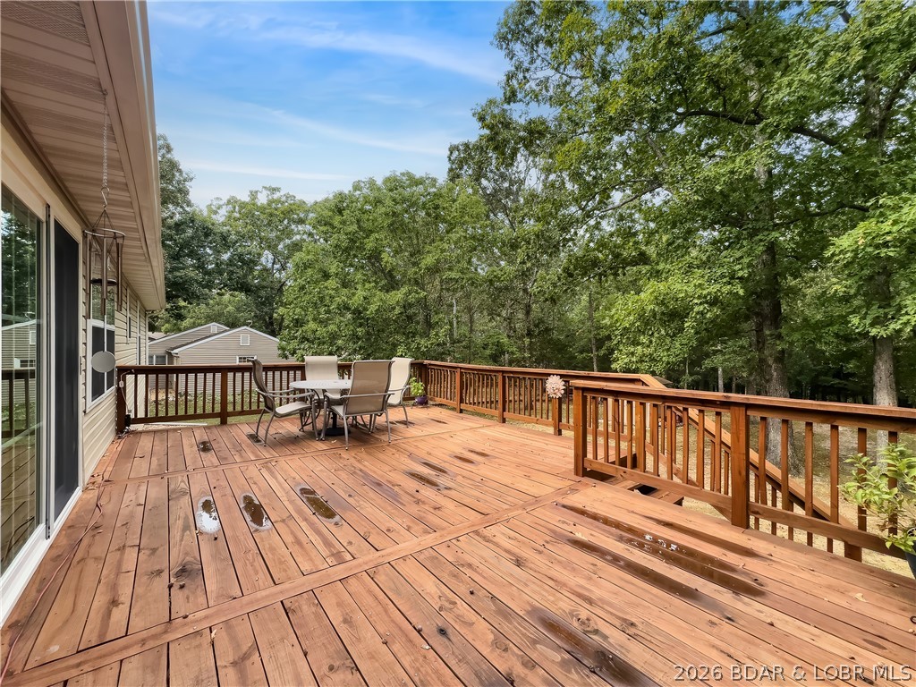 697 Panoramic Drive Property Photo 32