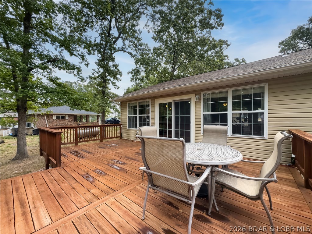 697 Panoramic Drive Property Photo 33
