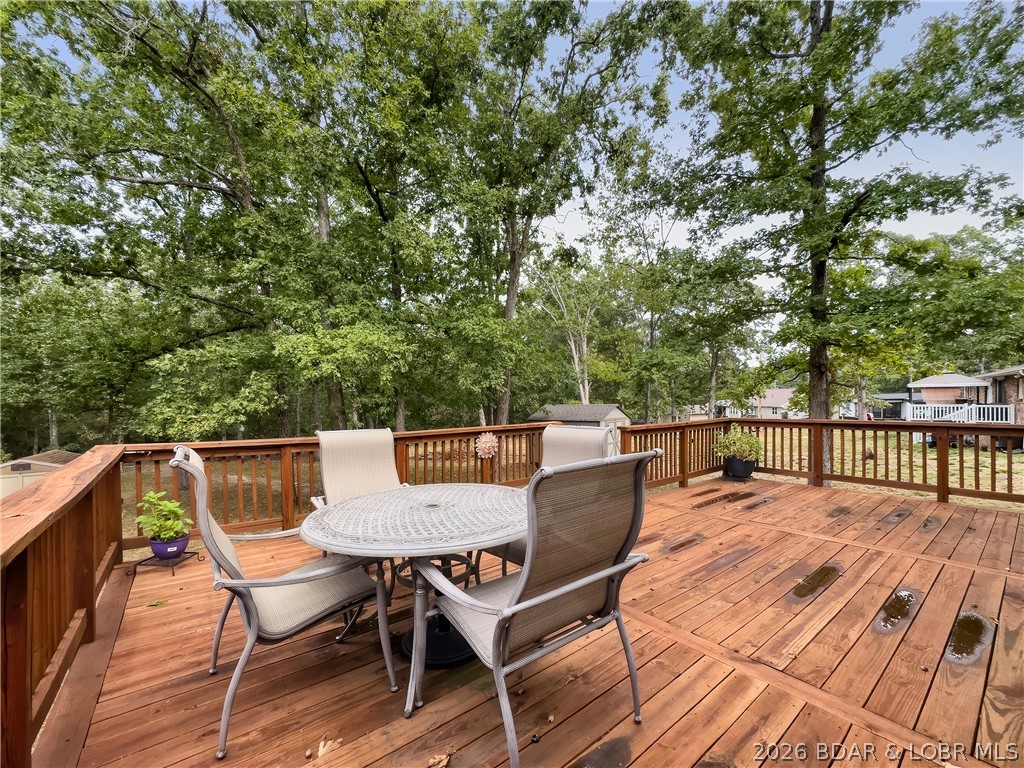 697 Panoramic Drive Property Photo 34