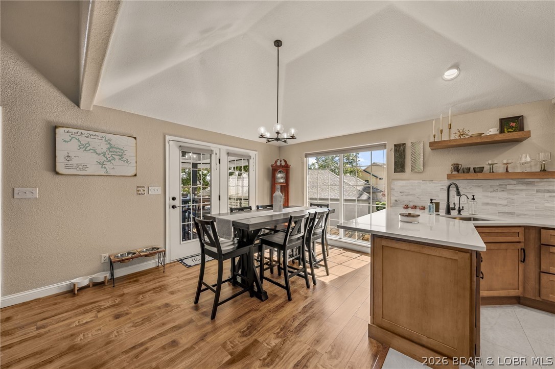 18 Valencia Drive Property Photo 11