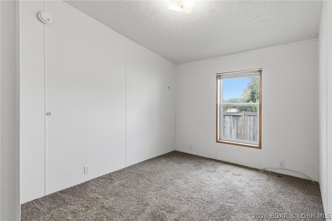 309 N Walnut Street Property Photo 8