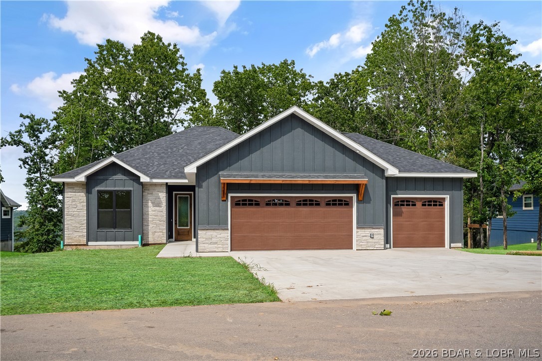 3178 Cross Creek Drive Property Photo 1