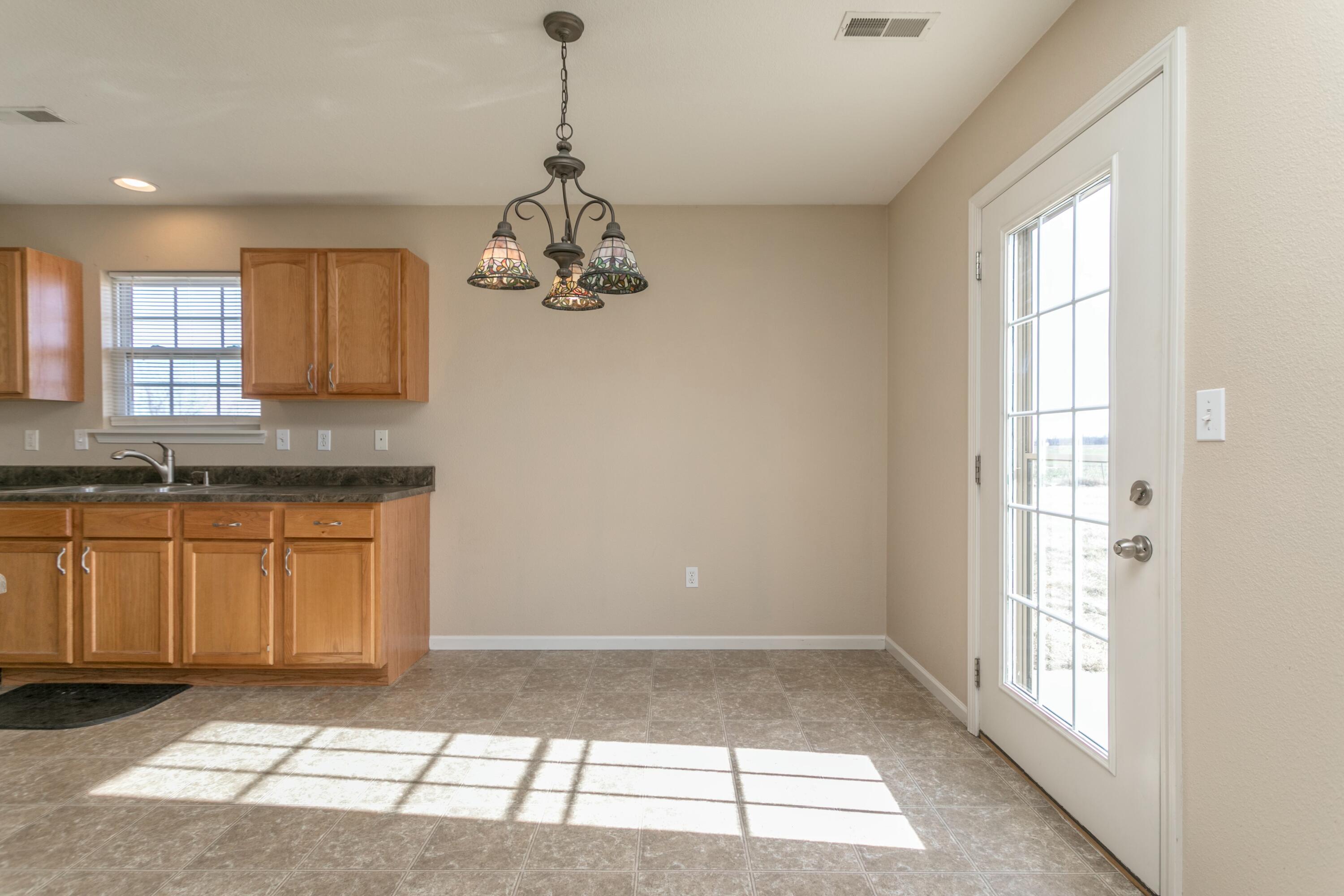 723 Sells Ct Property Photo 6
