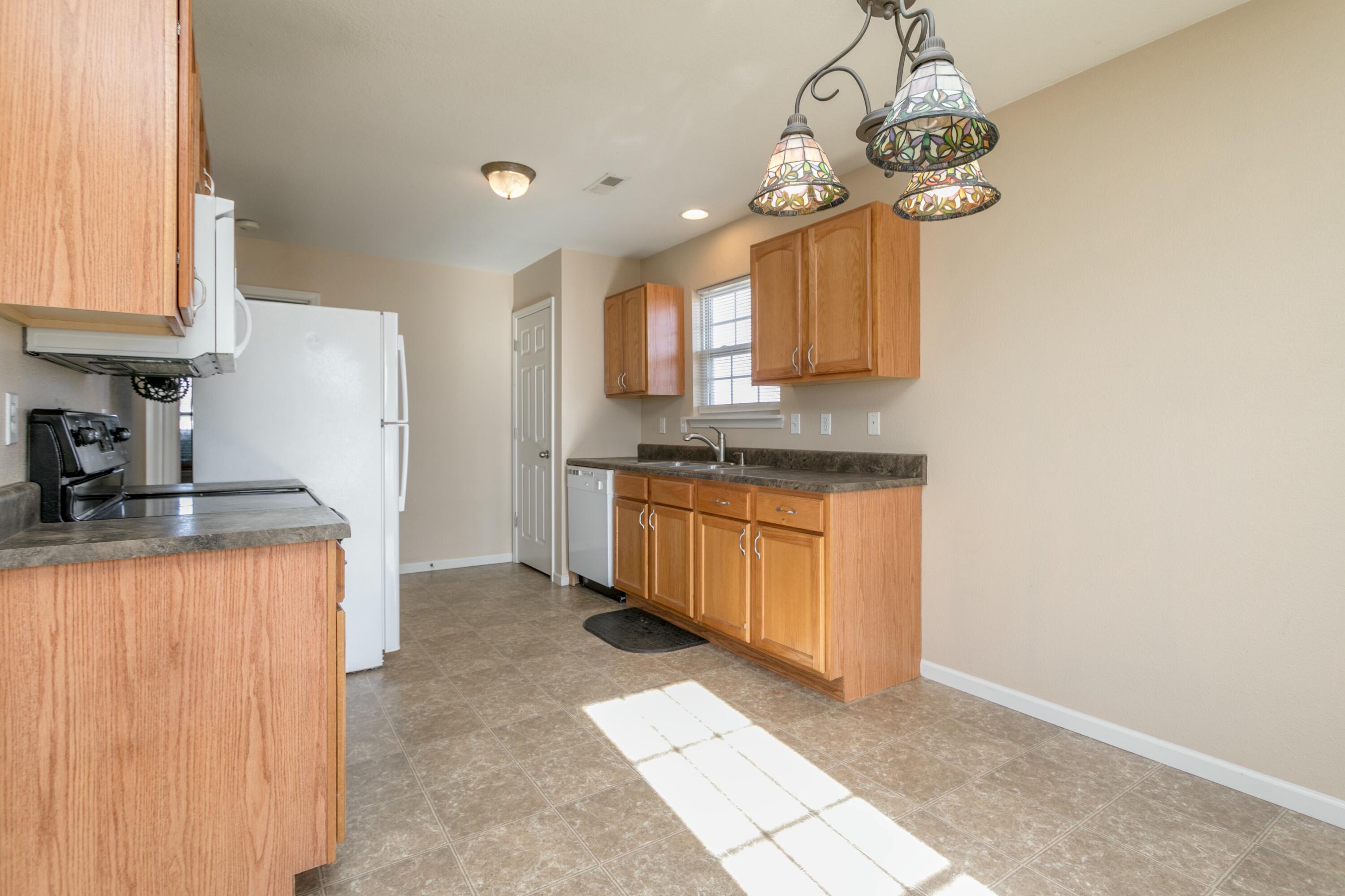 723 Sells Ct Property Photo 8