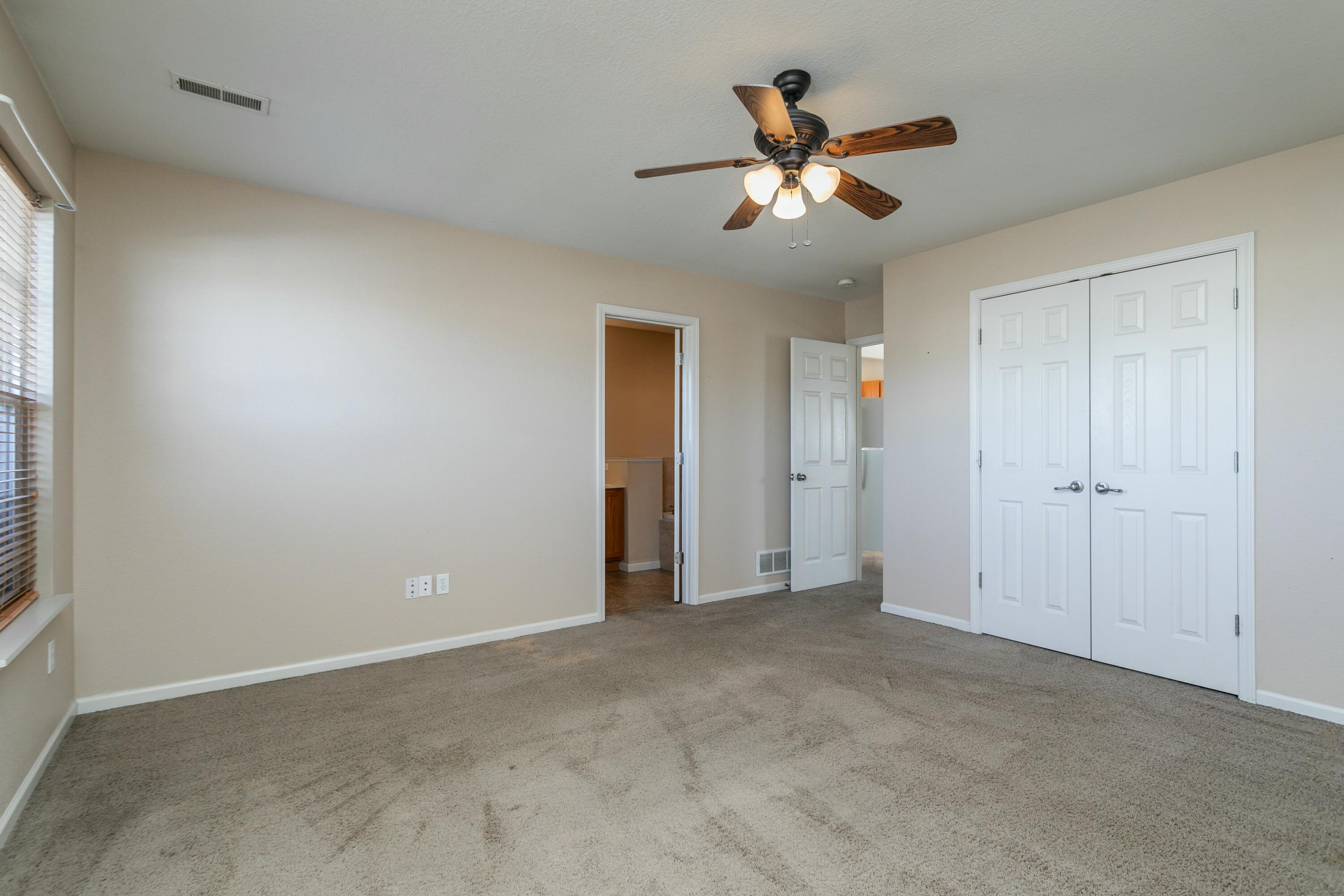 723 Sells Ct Property Photo 12
