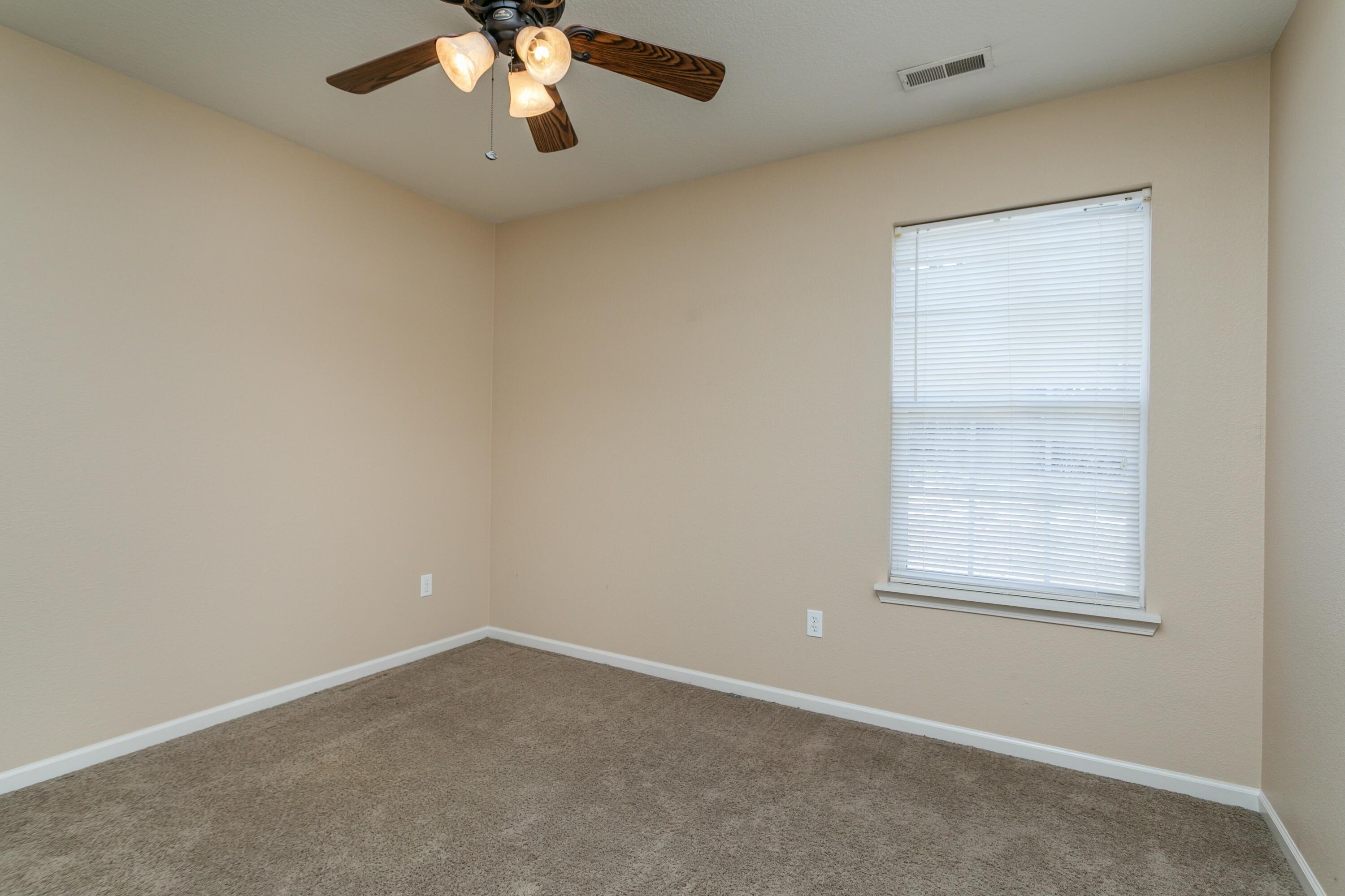 723 Sells Ct Property Photo 16