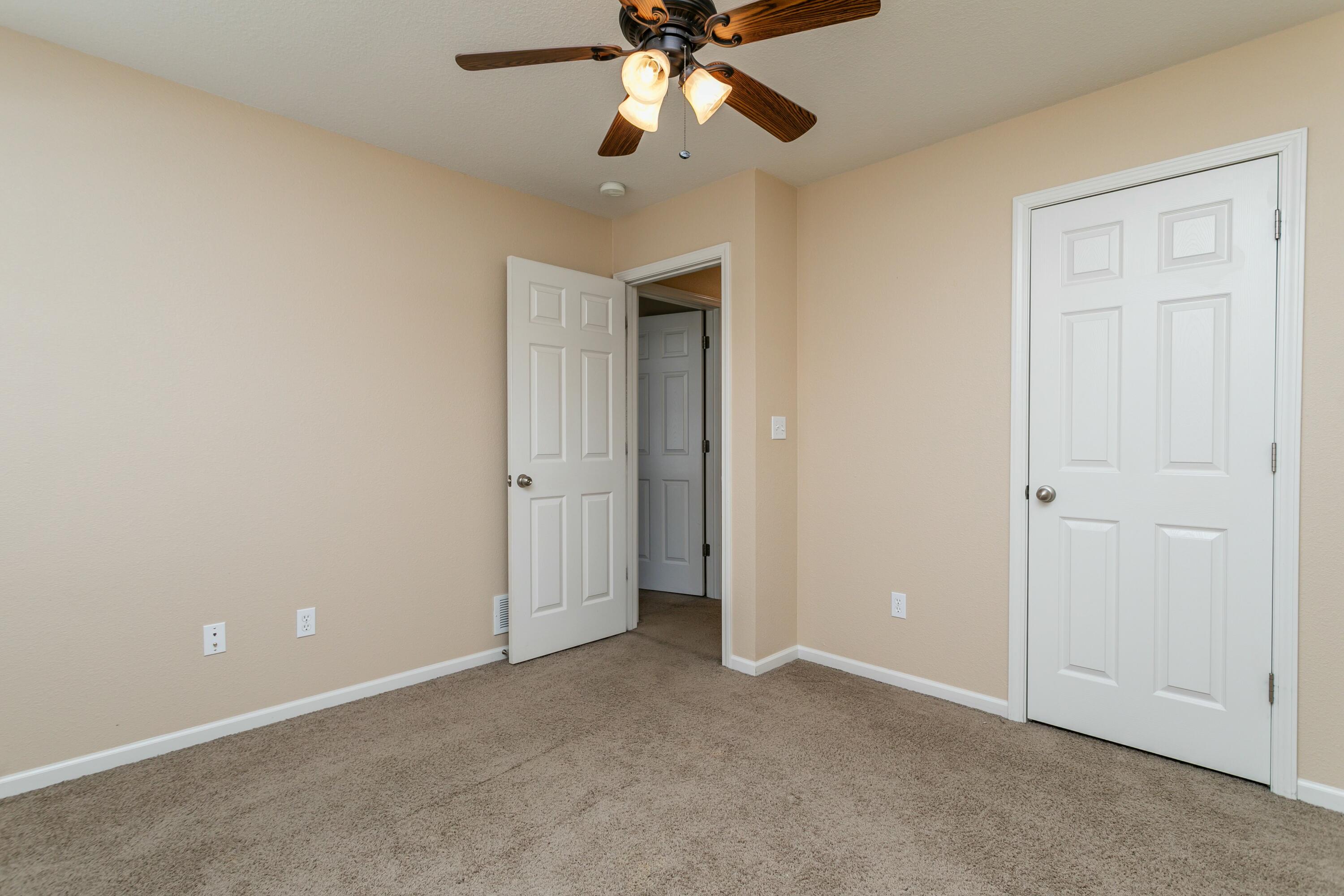 723 Sells Ct Property Photo 17