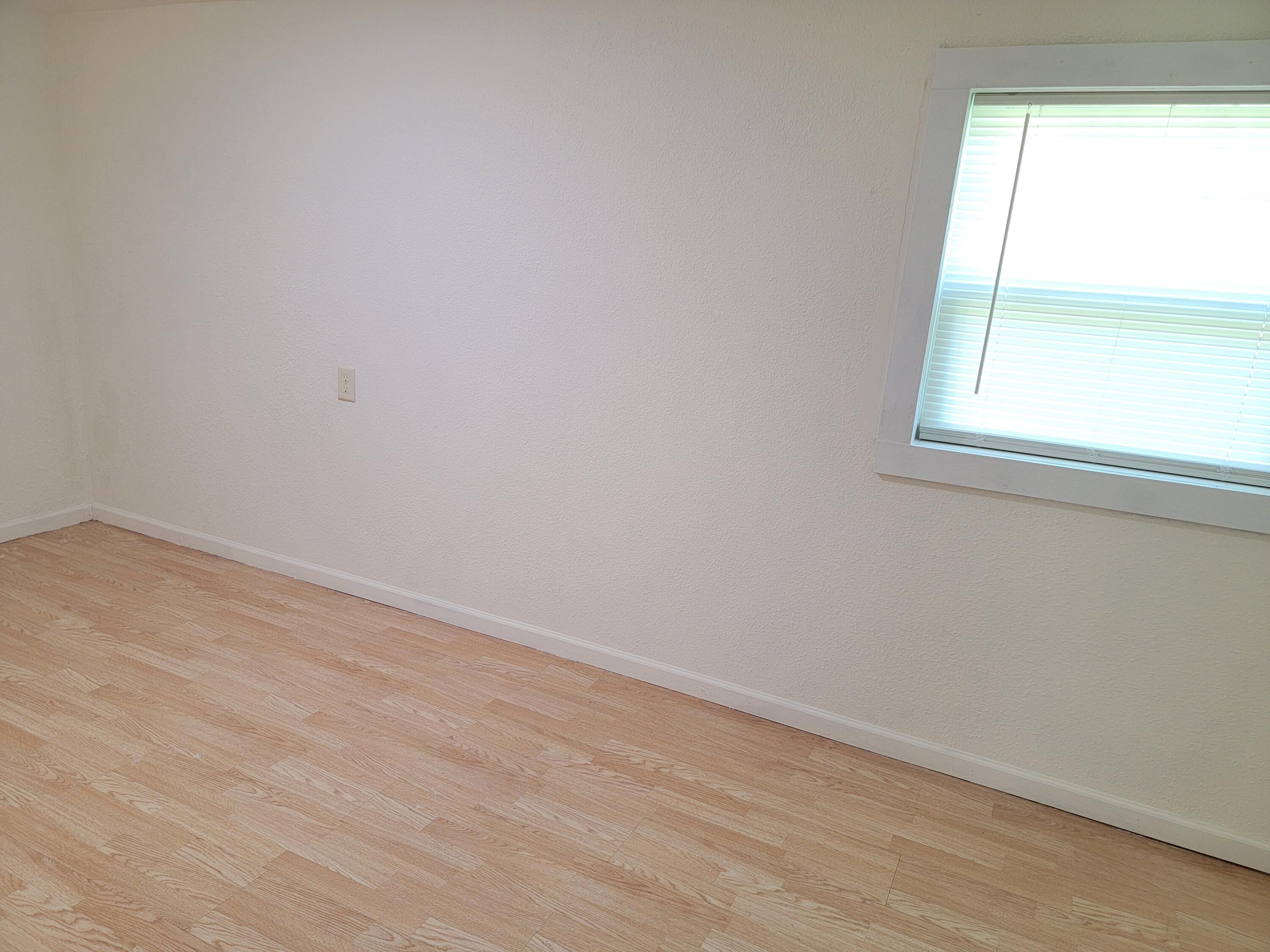 316 Summit St Property Photo 7