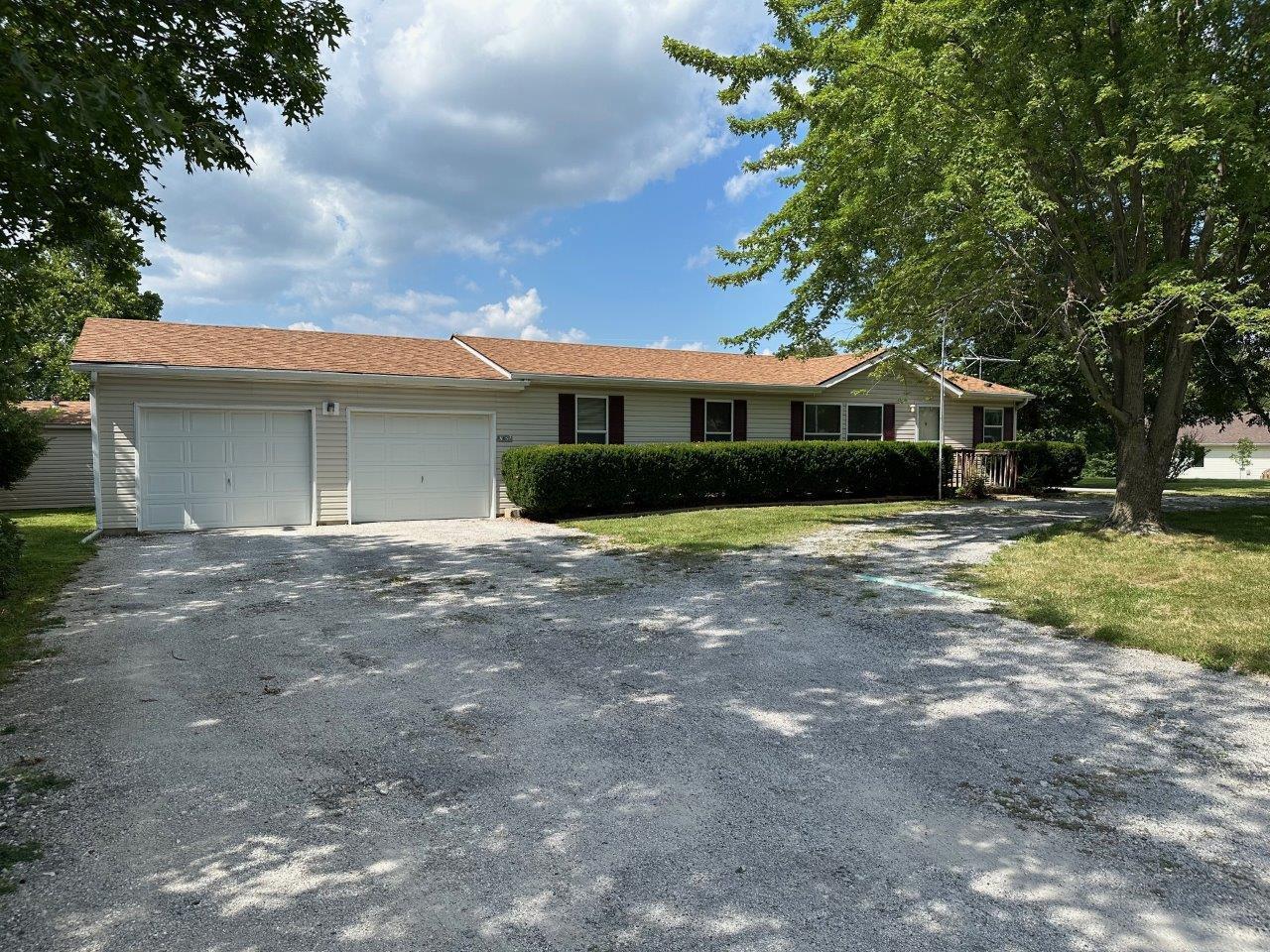 17825 Stewart Drive Property Photo 1