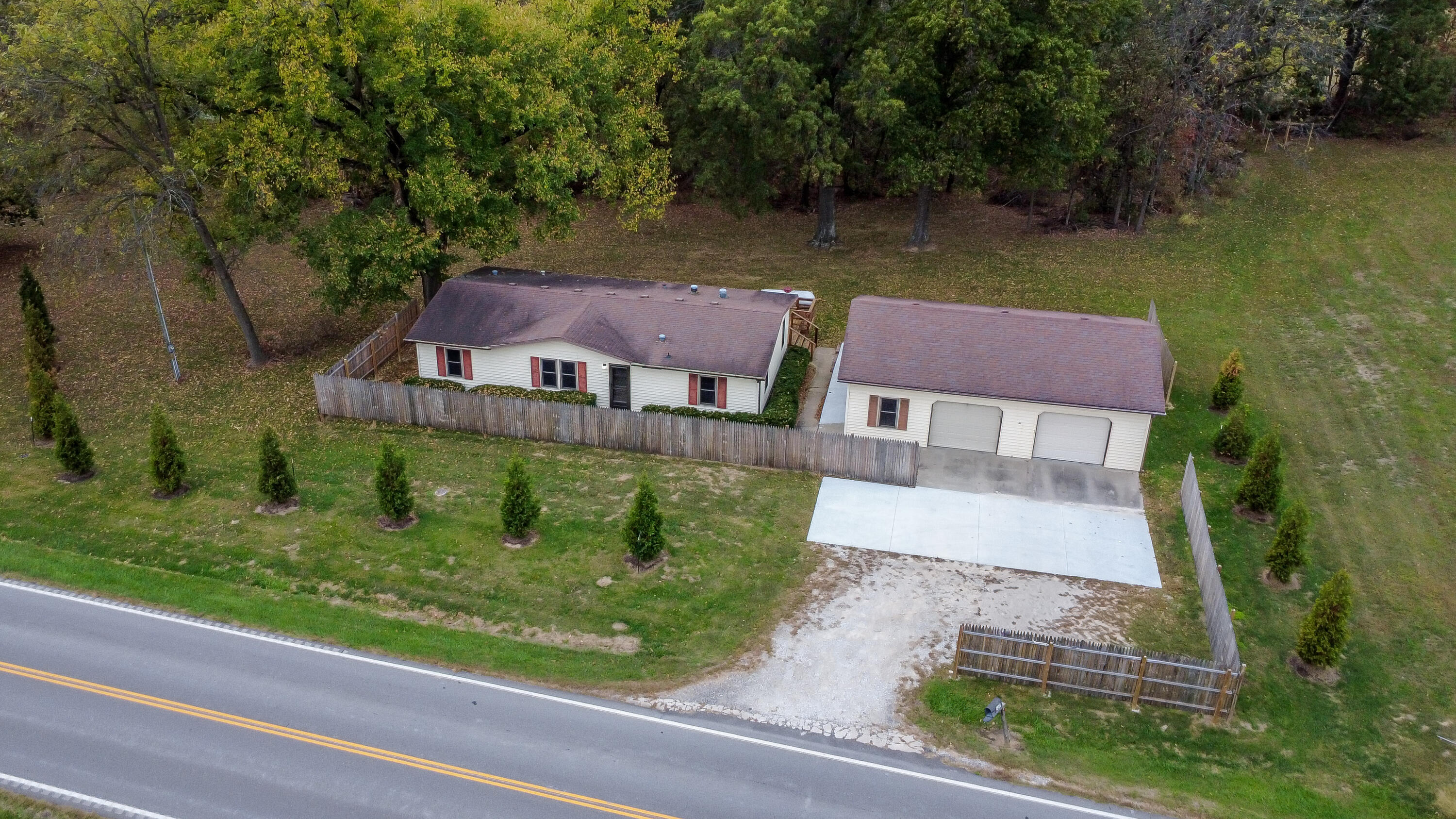 4201 Mo-240 Property Photo 1