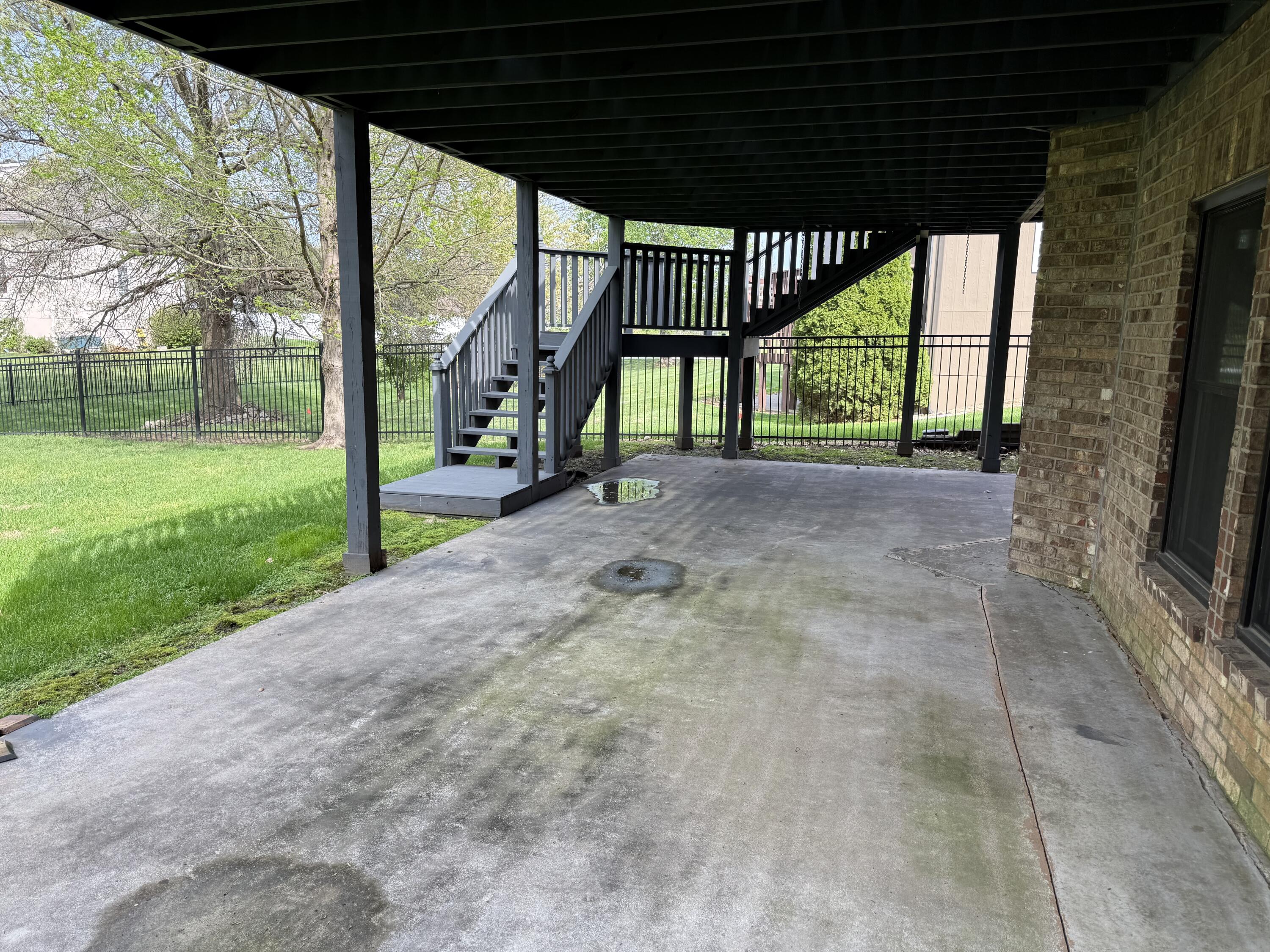 305 Meadow Ln Property Photo 100