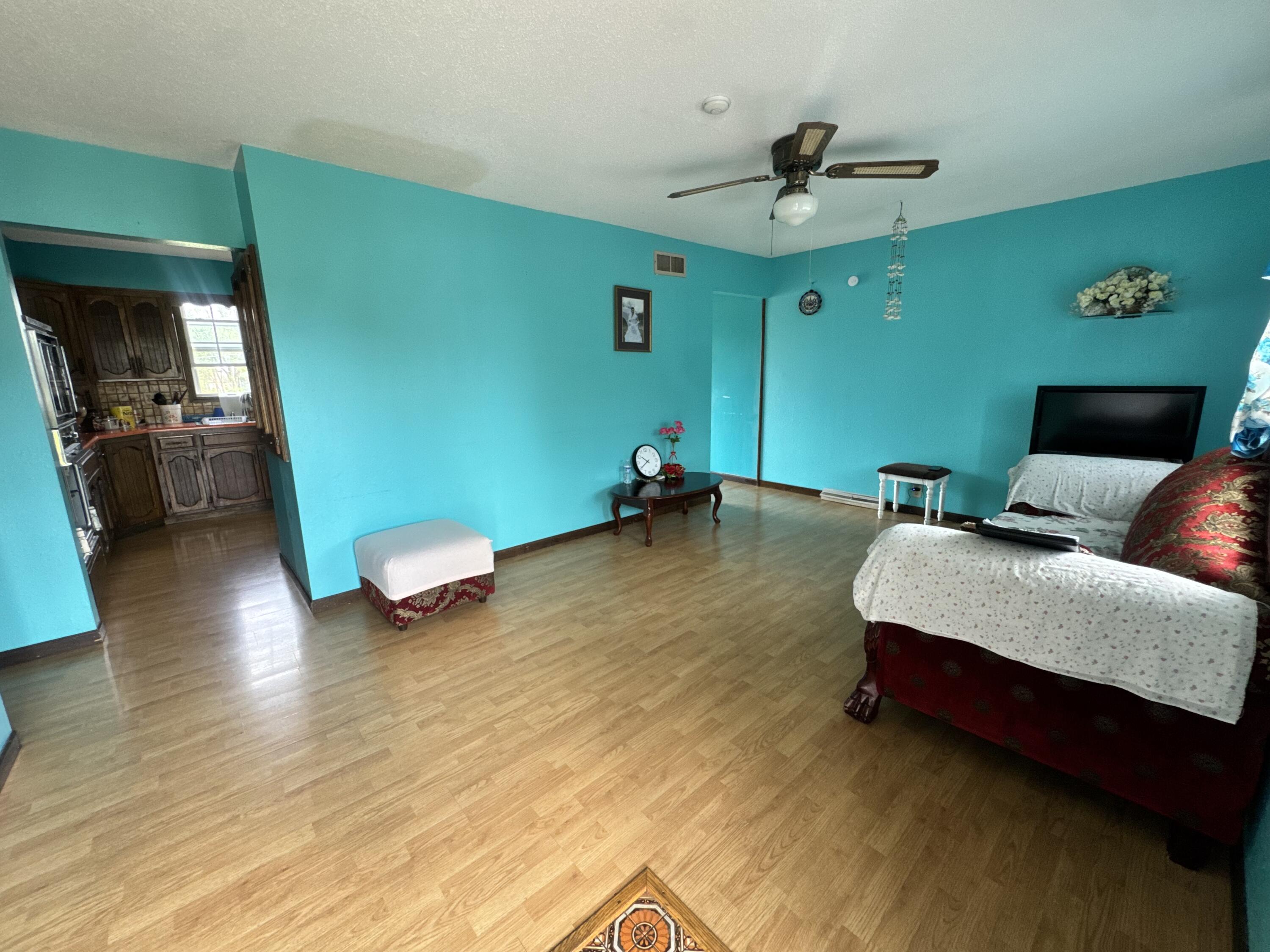 405 High St Property Photo 10