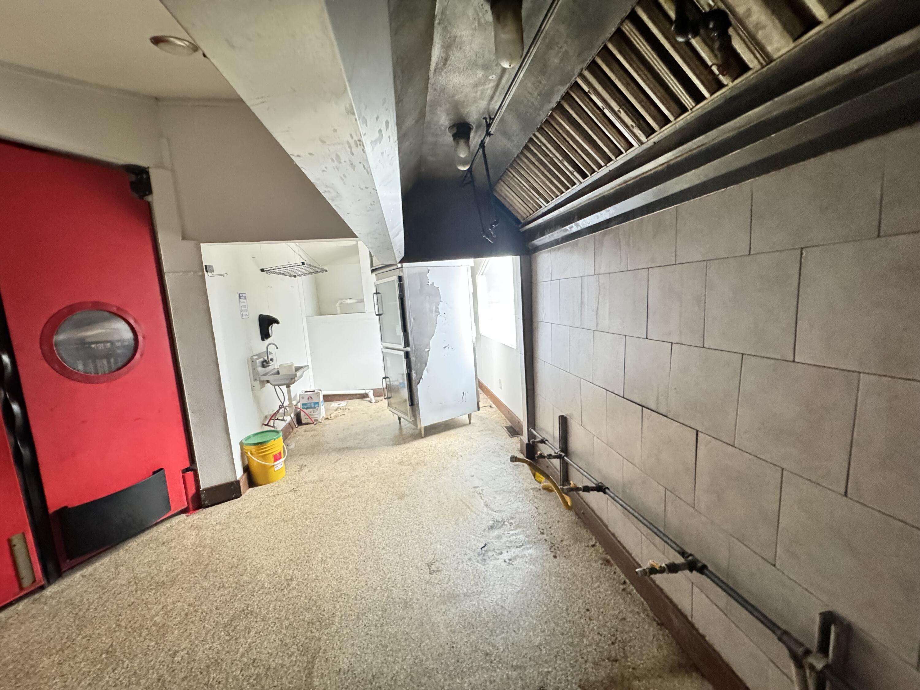 1110 Odell Ave Property Photo 16