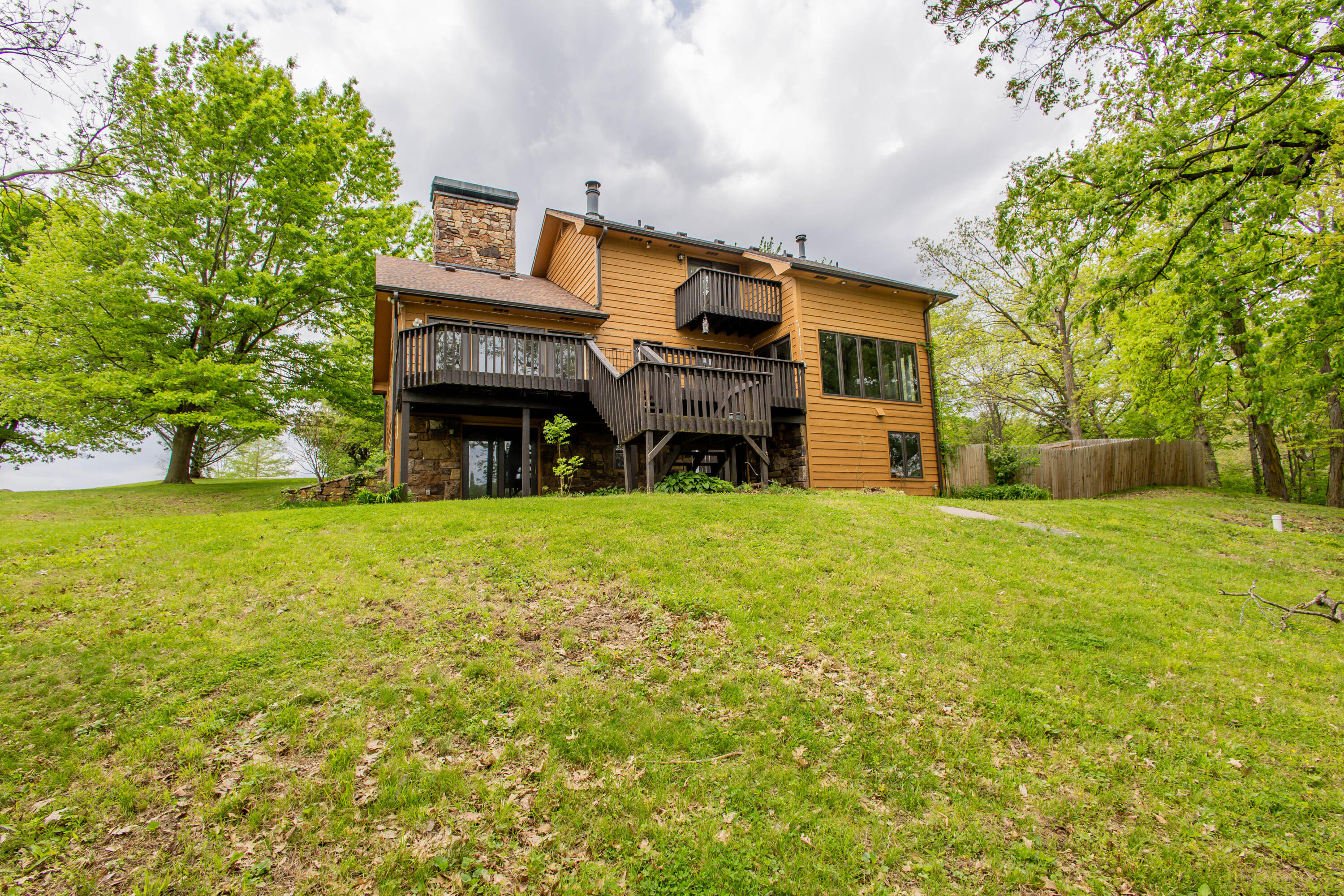 17759 Woods Drive Property Photo 2