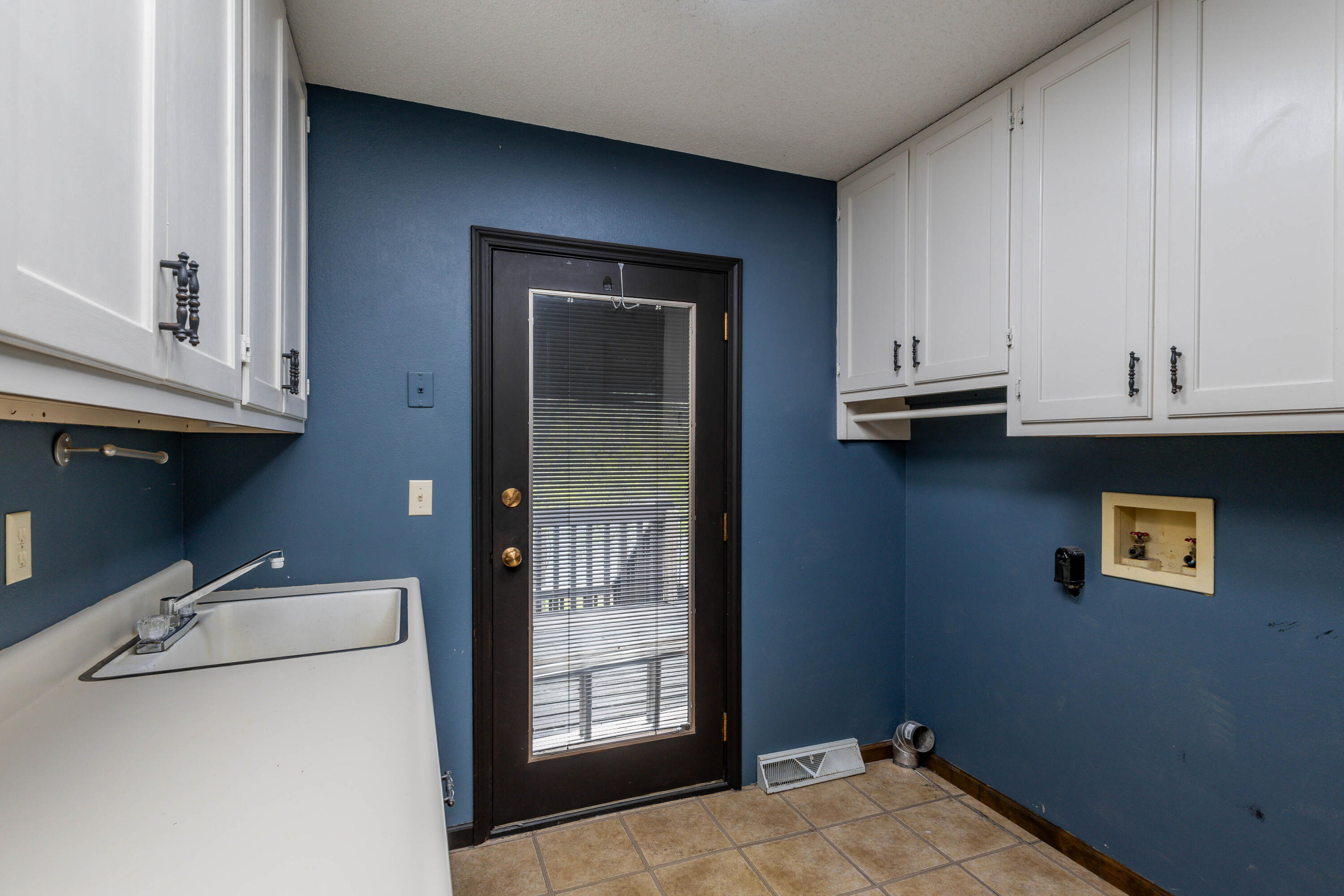 17759 Woods Drive Property Photo 25